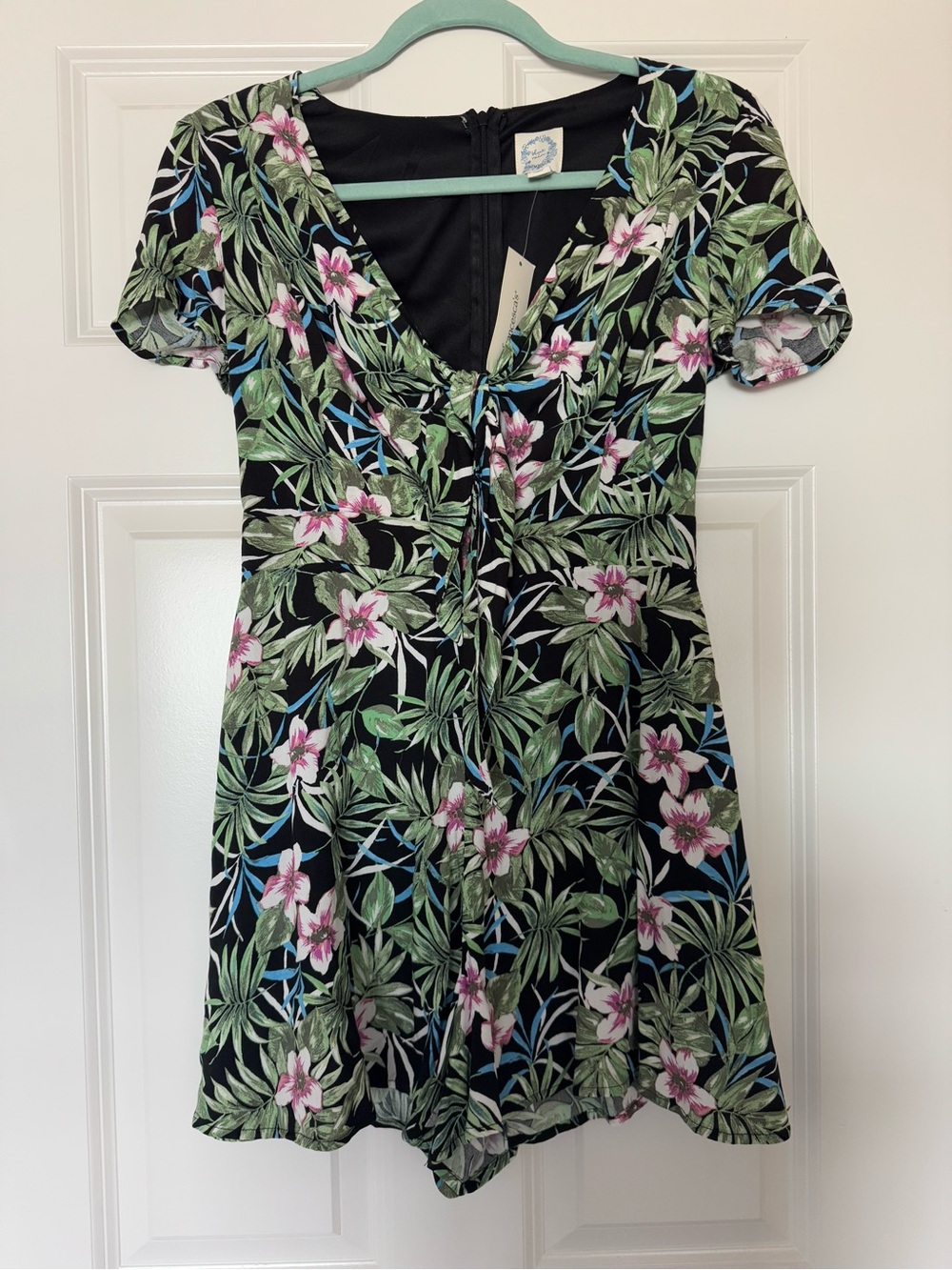 NWT - Floral V-Neck Short Sleeve Women’s Romper